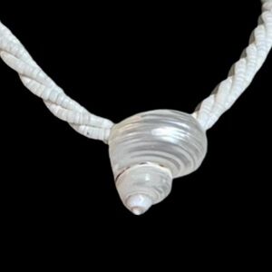 Genuine Vintage 80s Iridescent Pearlized Shell Statement Necklace Beach Coast